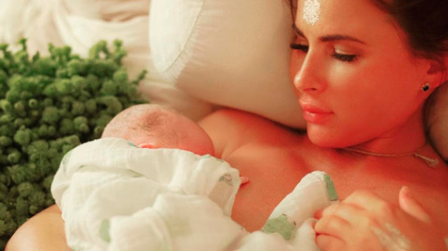 К Саше Зверевой вернулся муж и отец ее ребенка