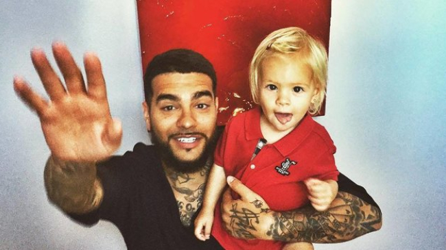 Долой запреты! Тимати целует дочь в губы, несмотря на совет психолога