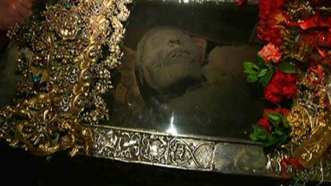 Икону и мощи святого Спиридона Тримифунсткого привезли в Грэтиешты