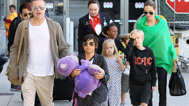 Брэд Питт запретил Анджелине Джоли усыновлять трех сирийских сирот