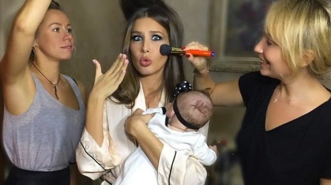 Кети Топурия берет трехмесячную дочь на съемки