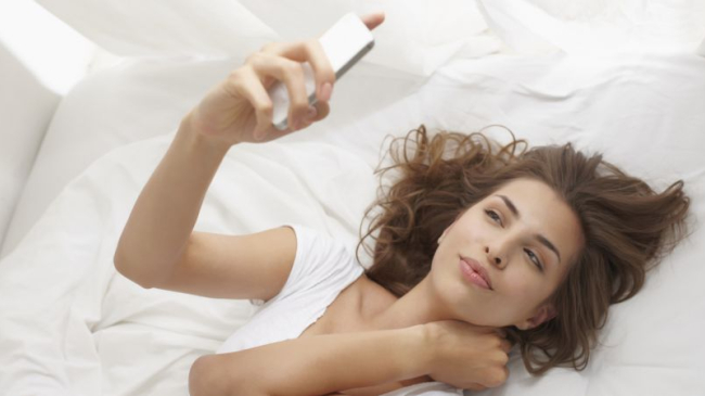 Современная молодежь тратит на селфи 54 часа в год