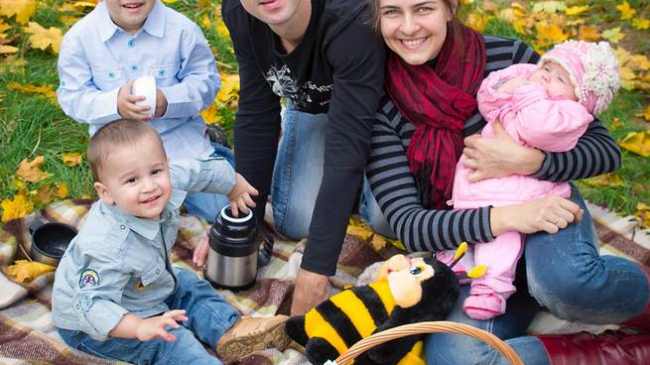 Family Portret: Maria și Eugen Vîhori