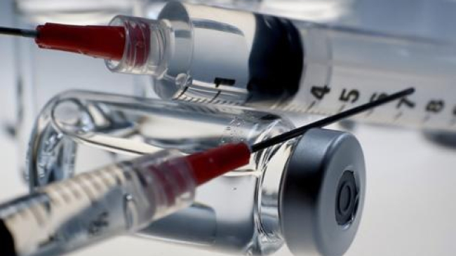 Мать судят за инъекции мочи, которые она делала больной дочери