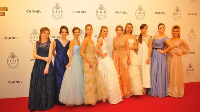 Внучка Софии Ротару поразила красотой на балу Tatler