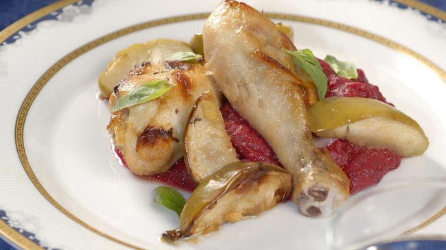 Курица с яблоками и картофельным пюре