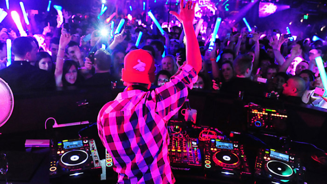 В каких столичных клубах обнаружили грубые нарушения норм противопожарной безопасности