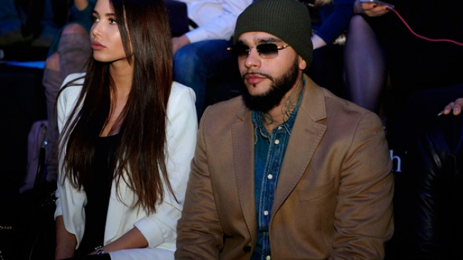 Iubita lui Timati nu se poate hotari! Vezi cine este rivalul cantaretului