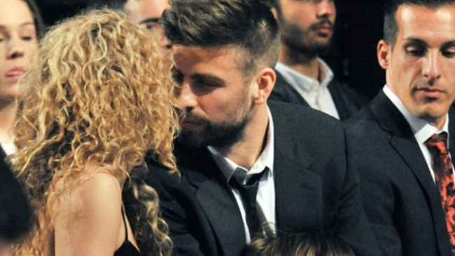 Shakira si Gerard Pique, in ipostaze adorabile alaturi de micutul Milan