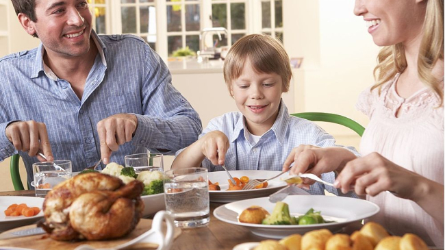 Последние медицинские исследования: 3 «можно» и 6 «нельзя» после приема пищи