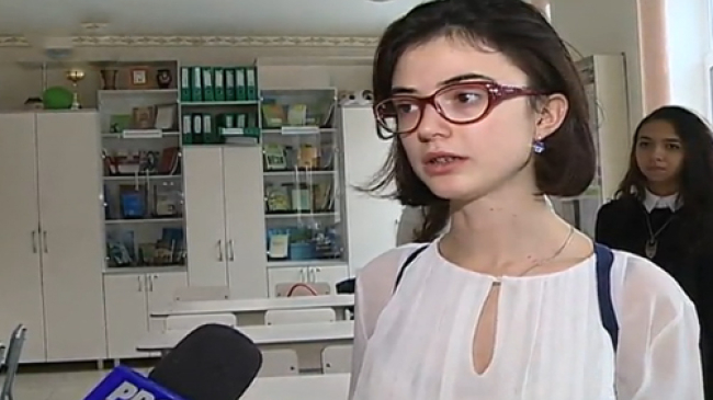 Invenție pentru ținuta corectă de la fetele din Chișinău