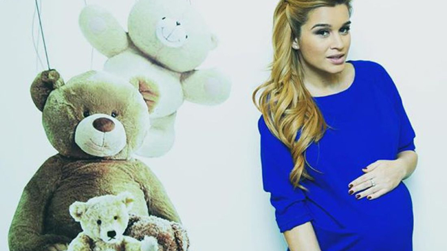 Беременная Ксения Бородина переживает из-за лишних килограммов