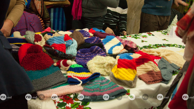 De Ziua lor Internațională, persoanele cu abilități speciale de la noi și-au scos creațiile la expoziție