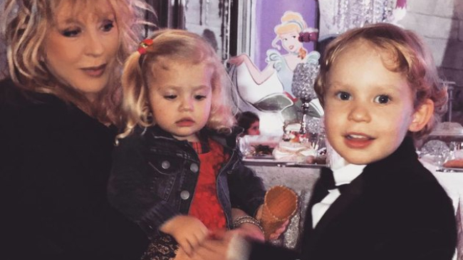 Алла Пугачева и Ани Лорак впервые показали дочерей