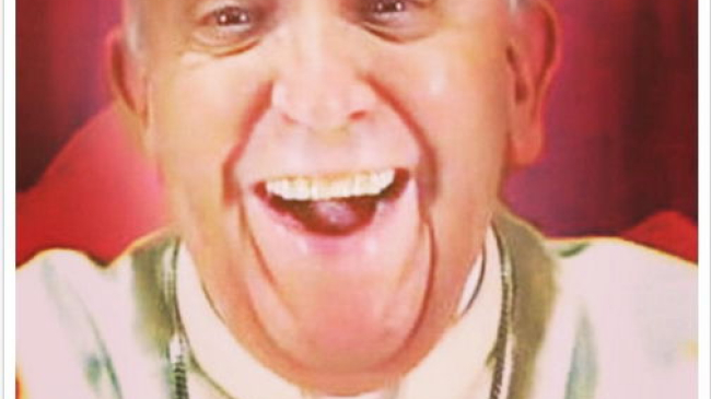 Папа Римский опубликовал первое селфи в Instagram