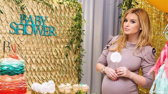 Ксения Бородина и Курбан Омаров дали новорожденной дочери необычное имя