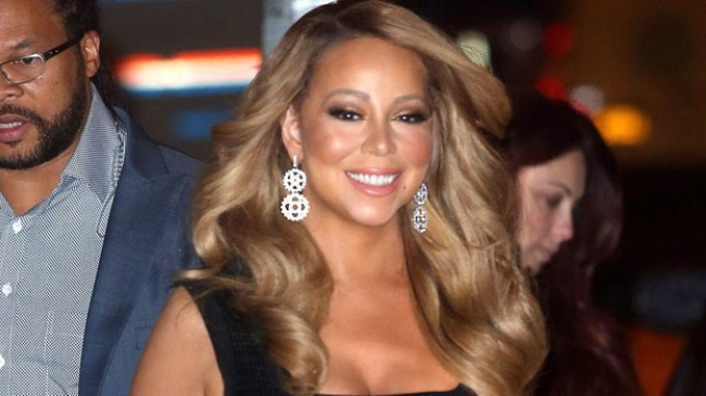 Любовь — великая сила: похудевшая Мэрайя Кери показала фигуру в купальнике