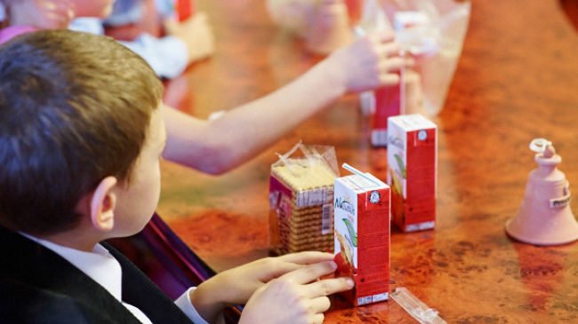 Atmosferă de sărbătoare şi în instituţiile rezidenţiale