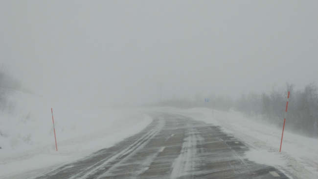 Метеорологи предупреждают о метелях и снежных заносах в Рождество