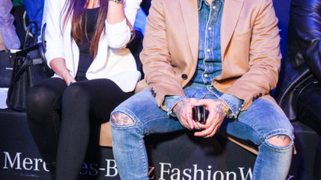 Тимати подарил Решетовой кольцо из платины с редким желтым бриллиантом