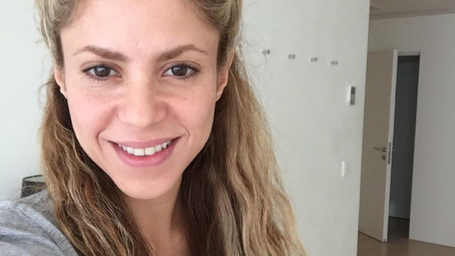 39-летняя Шакира без мейкапа выглядит как девочка