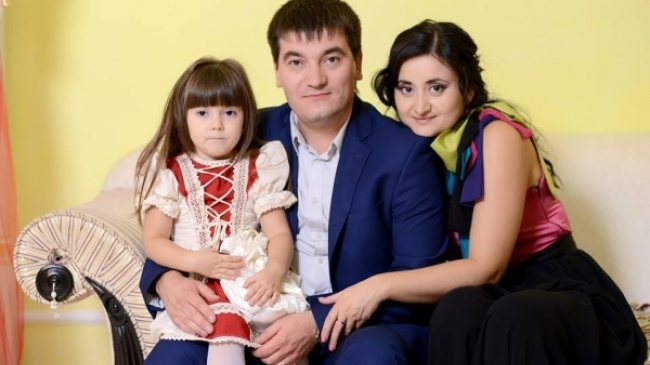 Un cuplu din showbizul nostru, in asteptarea unei fetite!