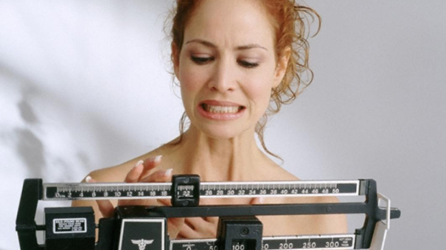 Ученые выяснили, почему женщинам сложнее похудеть