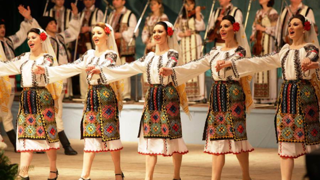 В молдавских школах хотят ввести дисциплину «Народный танец»