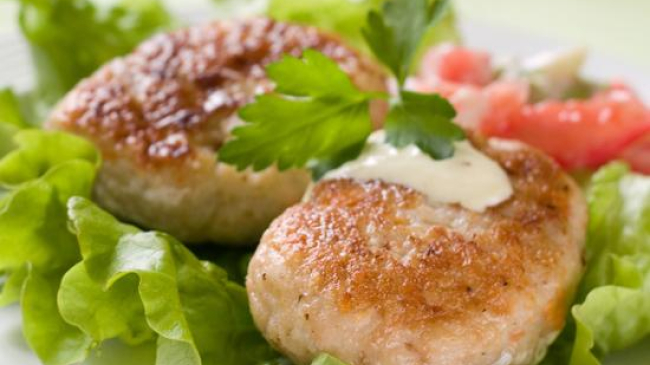 Chifteluțe de pește cu verdețuri