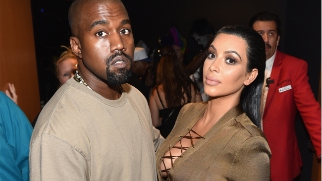 Kim Kardashian Ii Cere Lui Kanye West Sa Mearga La Psihoterapie